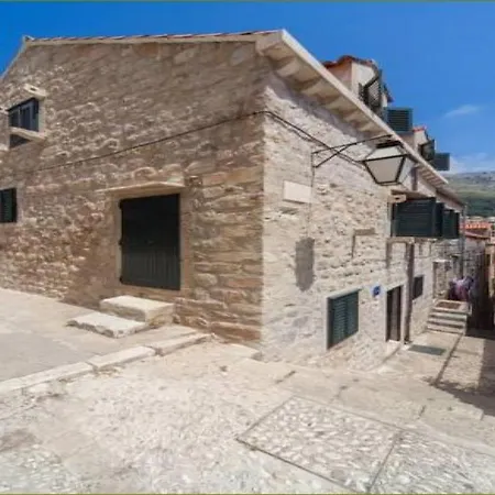 Vi-la * Дубровник